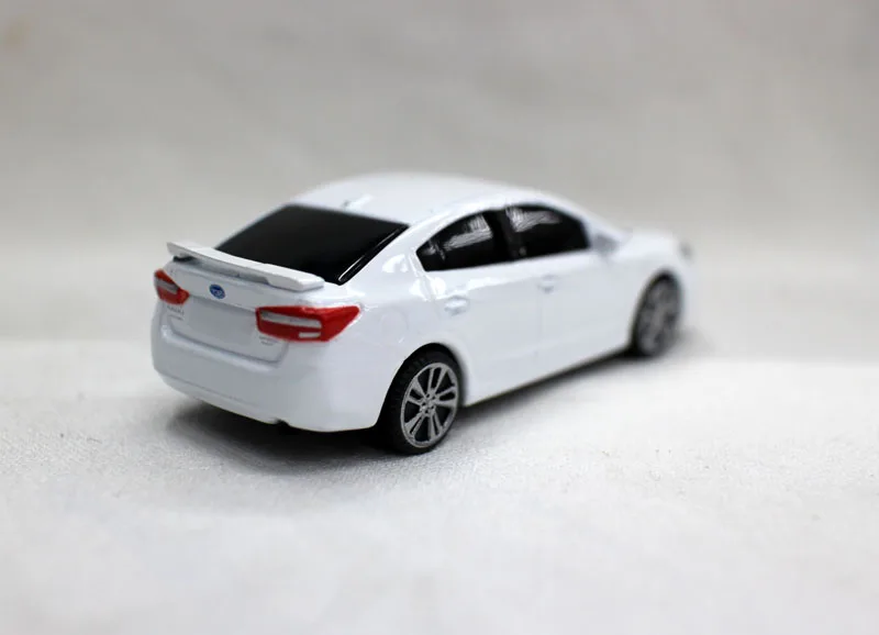 Модель SUBARU Impreza 5 1:64 литой металлический игрушечный автомобиль коллекционная