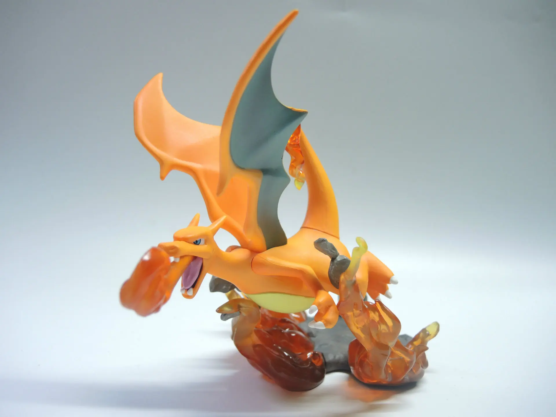Новые горячие 15 см Charizard Покемон Пикачу коллекционеры Фигурки игрушки Рождественский подарок куклы игрушки для детей