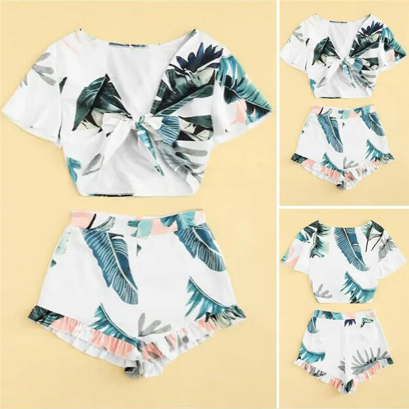 

Summer Women Fashion 2 Piece Set Floral Printed Outfits Sleeveless V-neck Hollow Crop Top Shorts 2019 Casual Female Clothing Set