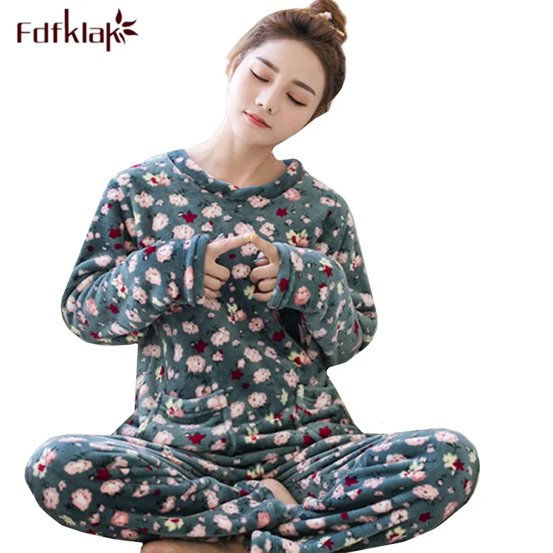 Милый мультяшный зимний пижамный комплект Fdfklak Женский Пижамный костюм