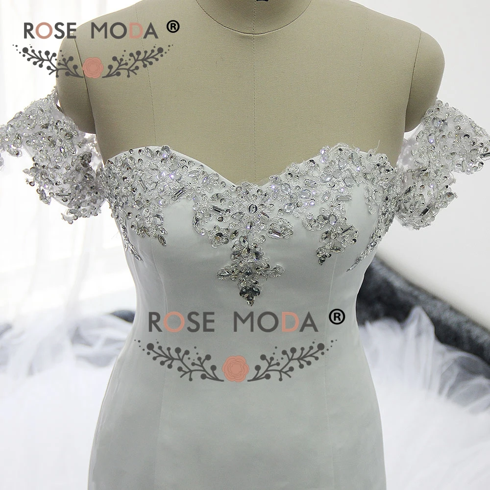 Роза Moda Потрясающие с открытыми плечами на бретельках Кристалл ювелирное возлюбленная Русалка свадебное платье с Королевский поезд Низкая V назад 1 м поезд