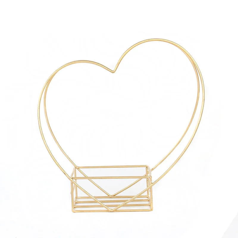 

Luxury Golden Metal Flower Basket Floral bouquet Stand Heart Shape Flower Pot