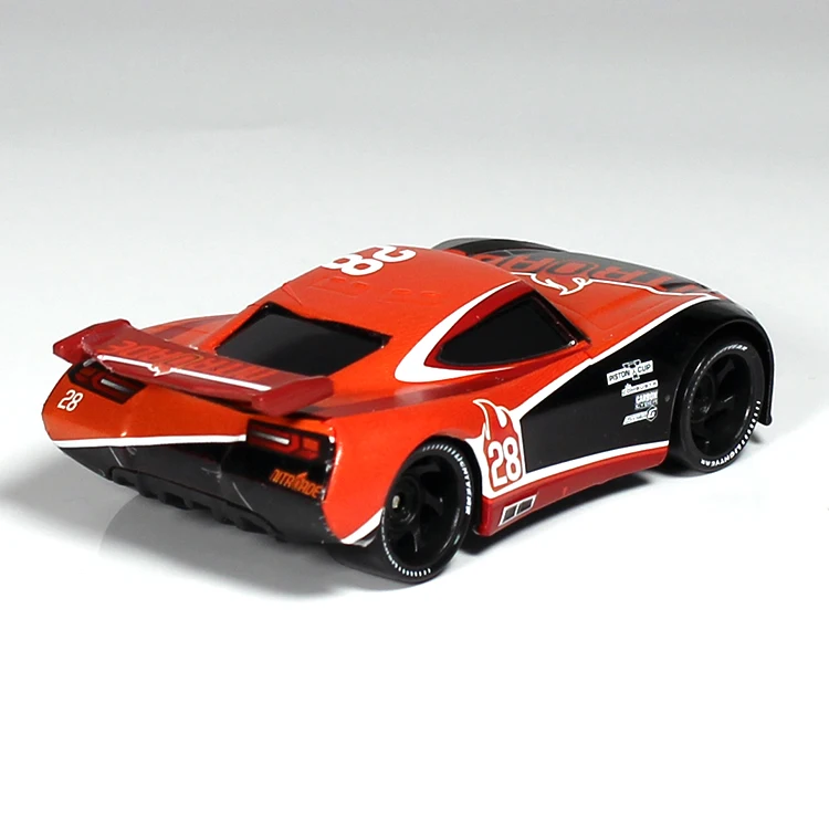 

Disney Pixar Cars 3 No.28 Small Cars Lighting Mcqueen Diecast Metal Toy Car Model New Year 2018 Best Gifts For Boys Kids