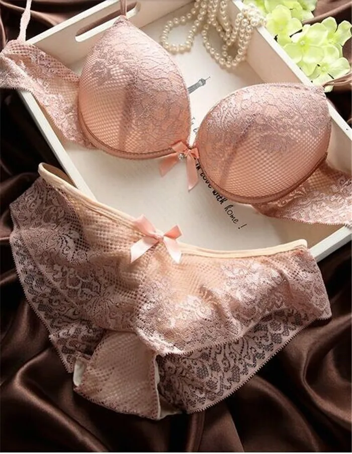 

Сексуальный бюстгальтер и комплект, кружевное нижнее белье, удобный бюстгальтер, пуш-ап бюстгальтер и трусики, комплект на косточках, бюстг...