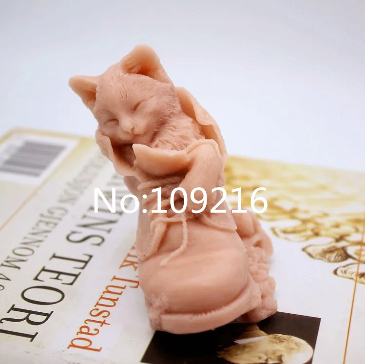 

Новый продукт! 1 шт. 3D Кот внутри обуви (zx206) пищевого силикона ручной работы мыло формы поделки DIY прессформы