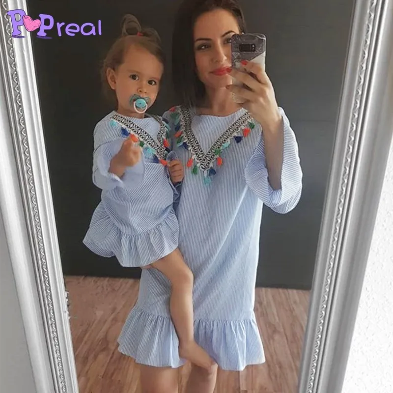 Осенние платья для мамы и дочки платье в полоску с кисточками одежда всей семьи