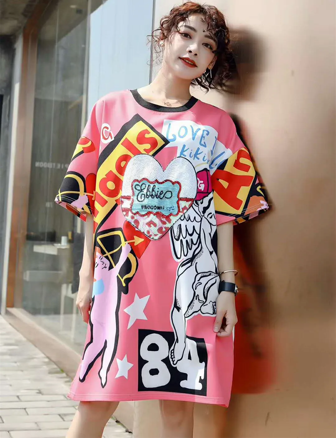 

Hip-hop women's 2019 large size loose cartoon digital printing sequins in the long section short-sleeved t-shirt summer