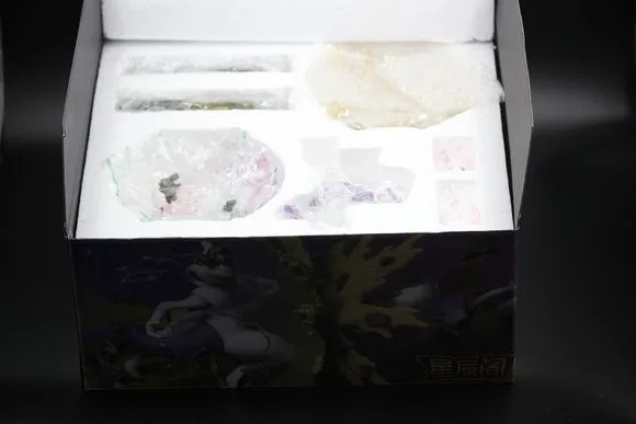 

MODEL FANS IN-STOCK 18cm Pocket Monsters Mewtwo VS Mew GK resin made figure toy for Collection