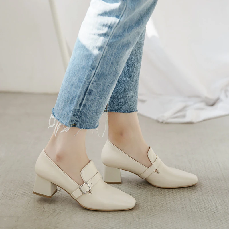 

ISNOM Genuine Leather Pumps Women Square Toe Footwear Thick High Heels Shoes Female Fashion Buckle Shoes Woman Spring 2019 New