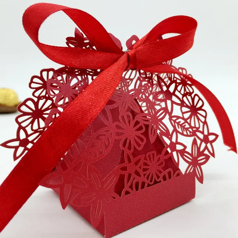 wholesale B107 100pcs/Lot43*33*68mm new hollow delicate love Wedding/Birthday/party candy/Gift Paper Box festival supplies |