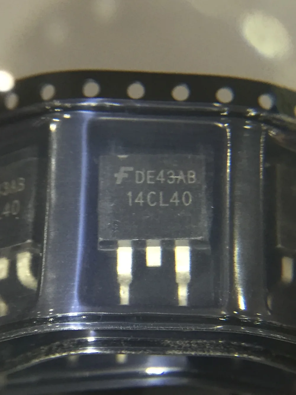 20 шт./лот Автомобильная трубка зажигания 14CL40 IGBT 400V 14A 330MJ 262W DPAK TO263 компьютерная