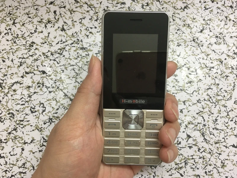 H Mobile S8630 телефон с двумя сим карты Bluetooth фонарик MP3 Камера 2 4 дюймовый дешевый