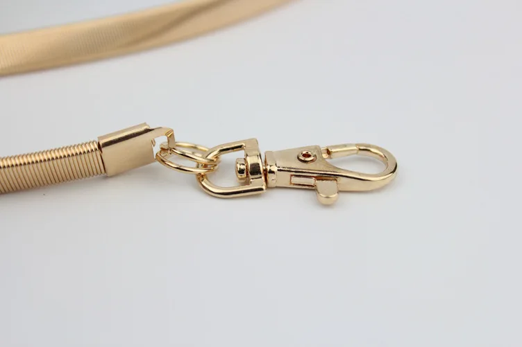 Женское эластичное платье с цепочкой и кристаллами Серебряное металлической |