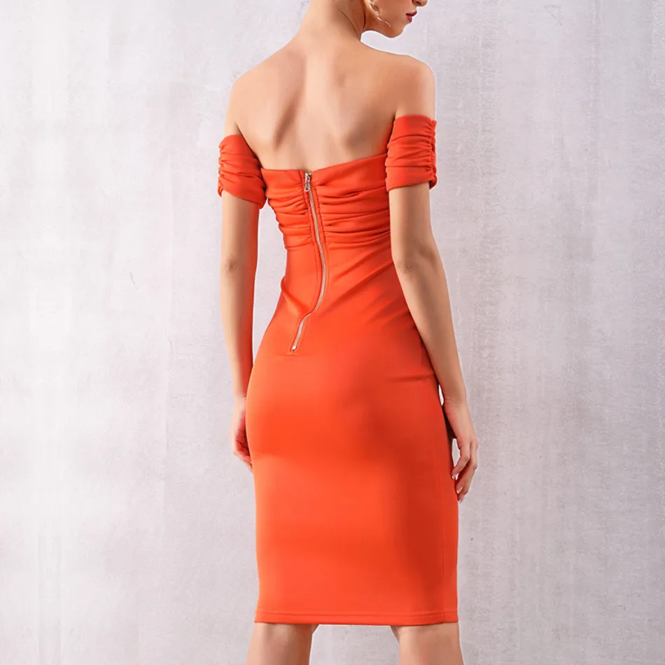 Женское платье с вырезом лодочкой DressBird оранжевое облегающее и для лета|Женские