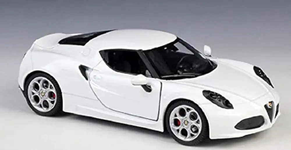 

Модель гоночного автомобиля Welly 1:24 Alfa Romeo 4C, новинка в коробке