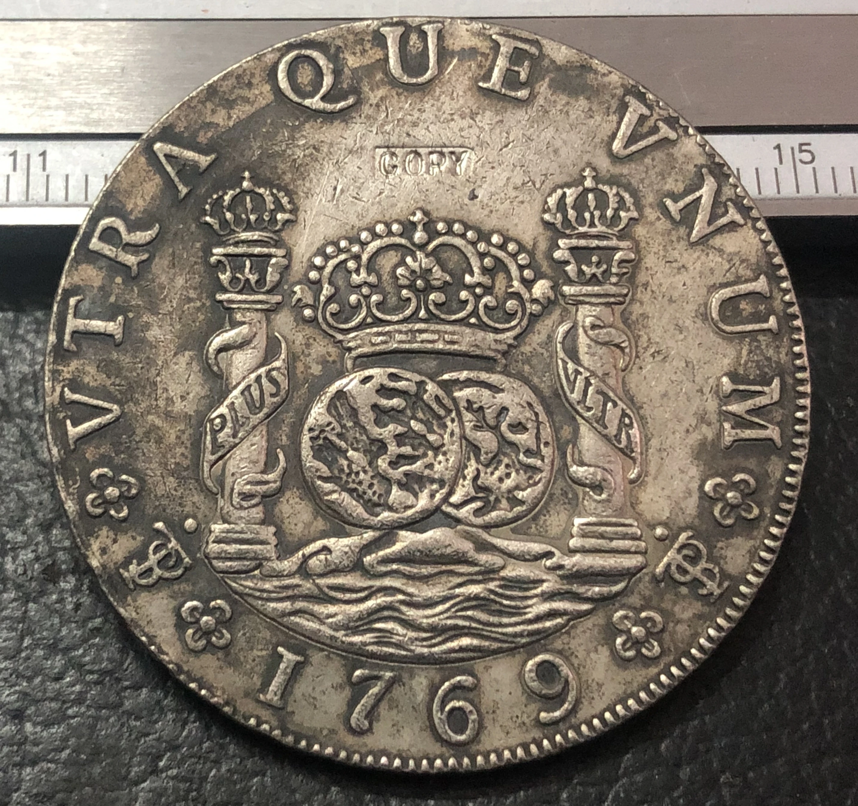 1769 (J.R) BOLIVIA Arms of Spain 8 Reales Carlos III Посеребренная копия монеты|arm computer|pillar tapspillar red |