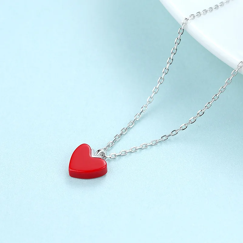 

Foydjew Silvery Small Red Heart Necklaces Female Heart Red Peach Heart Girl Heart Clavicle Chain Heart-shaped Simple Pendant