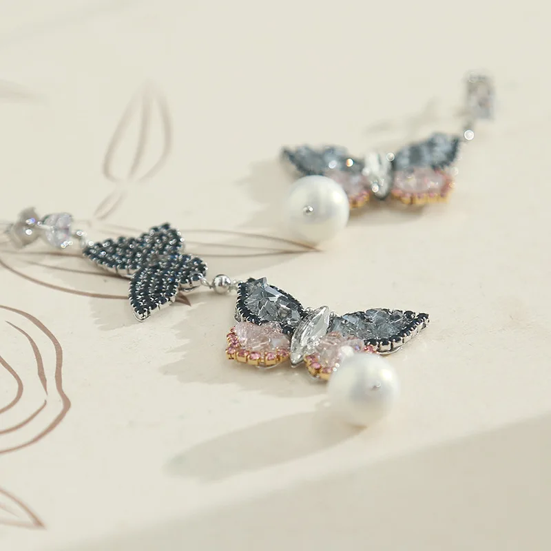 

wing yuk tak Vintage Luxury Zircon Butterfly Drop Earrings For Women Party Wedding Earrings
