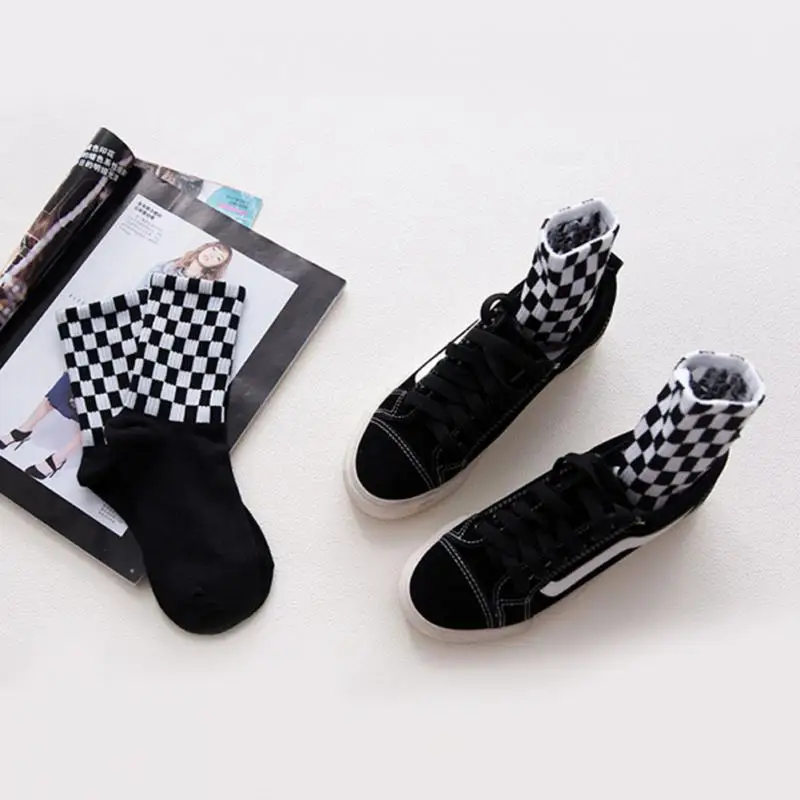 Новинка, мужские носки, шикарные Harajuku шахматные носки для HipHop Sox, длинный, унисекс, хлопковые носки, белые и черные квадраты, носки для скейтборда