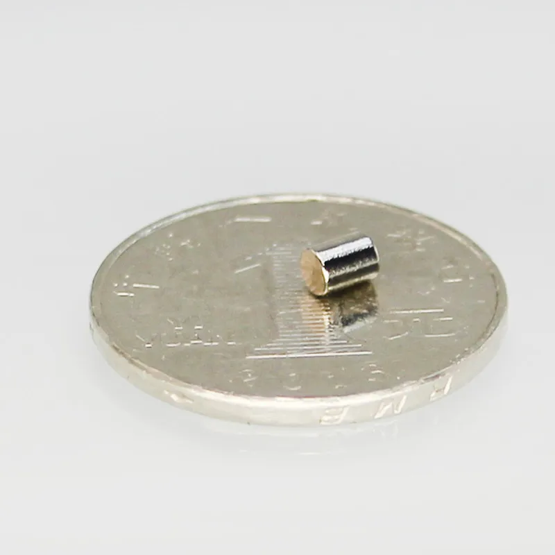 100pcs Neodymium magnet 3x3 mm Rare Earth small Strong Round permanent 3*3mm fridge Electromagnet NdFeB nickle magnetic DISC |