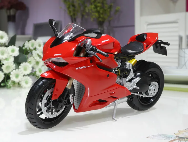 Maisto 1/12 Ducati1199| |