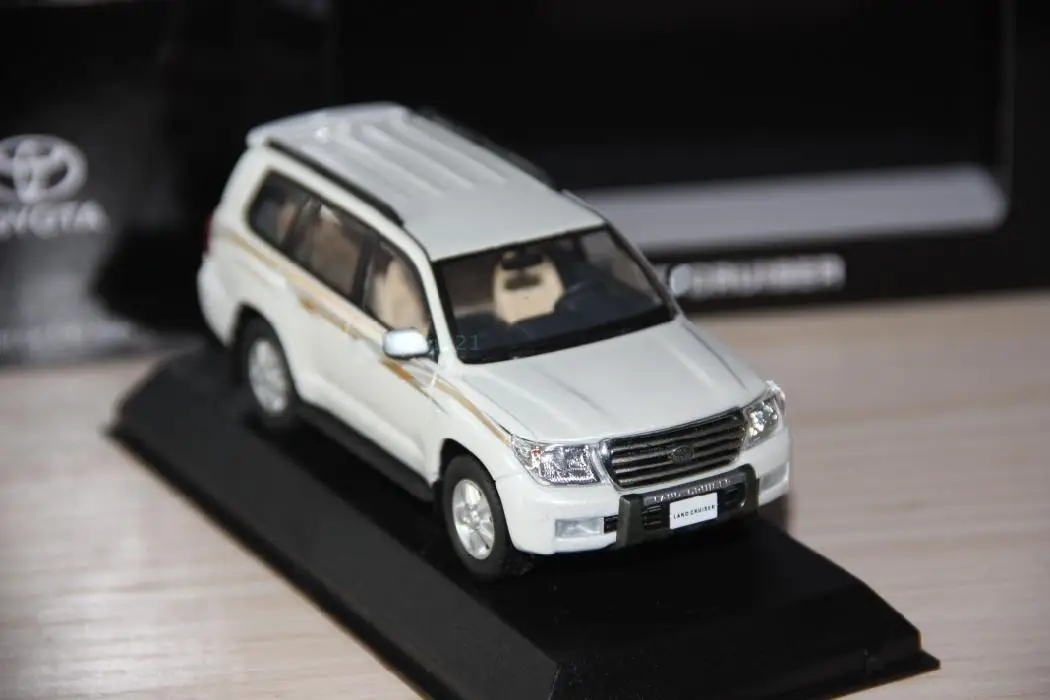 JC 1:43 TOYOTA LAND CRUISER VXR V8 LC200 эксклюзивные игрушки для детей, игрушки для детей, оригинальная посылка