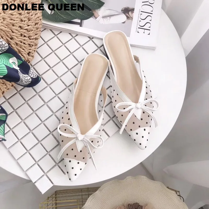 Женские шлепанцы на плоской подошве DONLEE QUEEN кружевные с острым носком в горошек