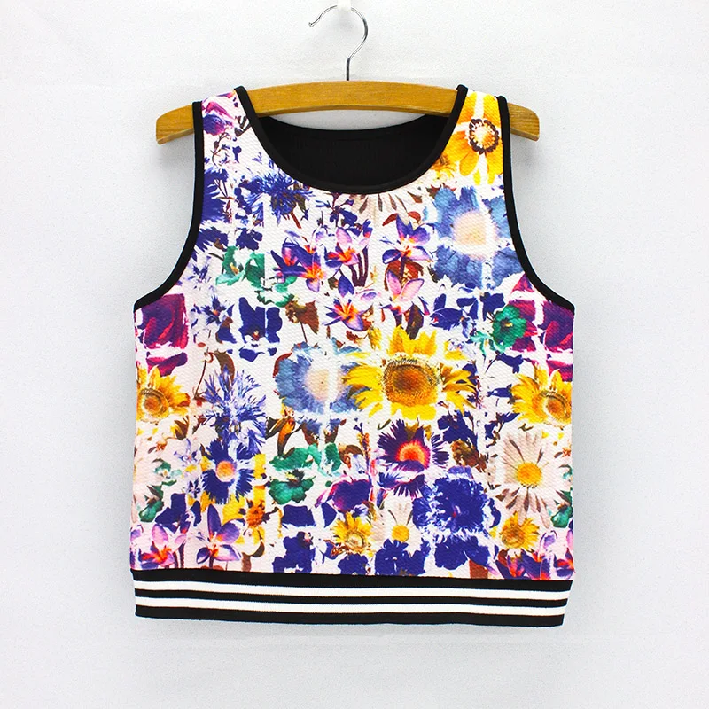 Новинка женская укороченная футболка с цветочным принтом и граффити модный