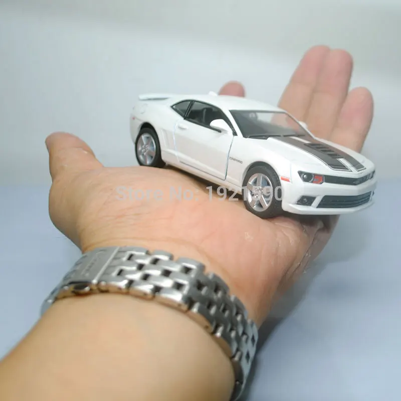 YJ 1/38 масштабные автомобильные игрушки Chevrolet Camaro литая металлическая модель автомобиля для коллекции/подарка/детей/украшения