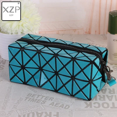 Sky Blue XZP Новая Женская Геометрическая косметичка на молнии большая посылка для хранения Алмазная косметичка лазерная вспышка кожаные женские косметички - Цвет: Sky Blue