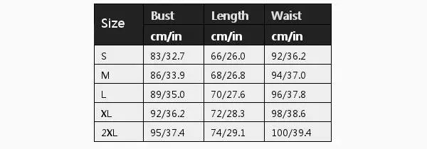 Женское платье на бретельках черно белое шифоновое средней длины с открытой
