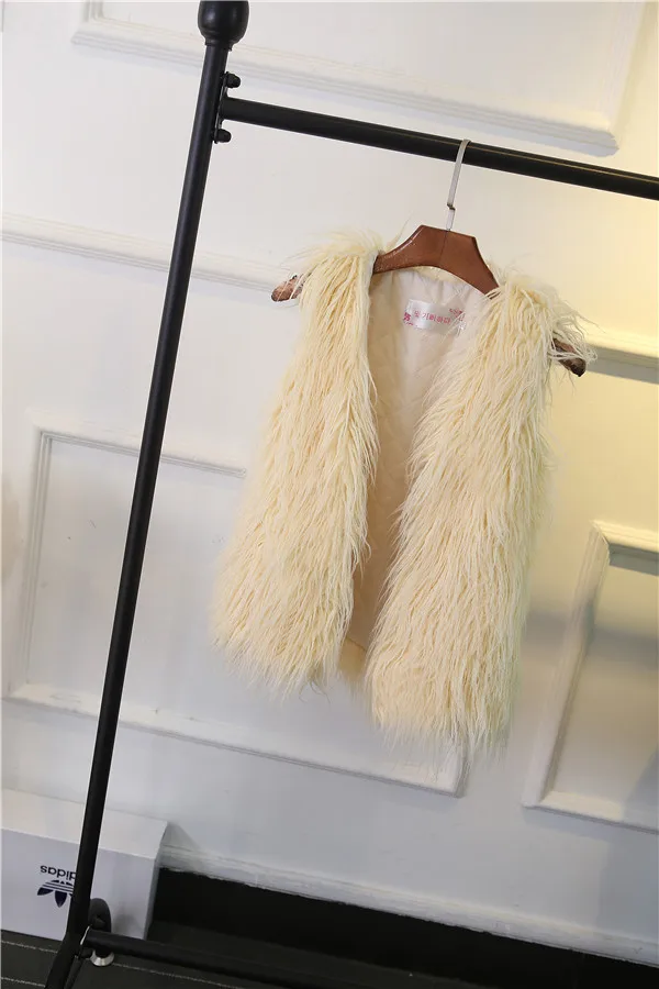 

Fashion Girls Waistcoat Baby Girl Vest Tops Autumn Winter Coat Elegant Girls Vests Kids Macaron Faux Fur Children's Outerwear
