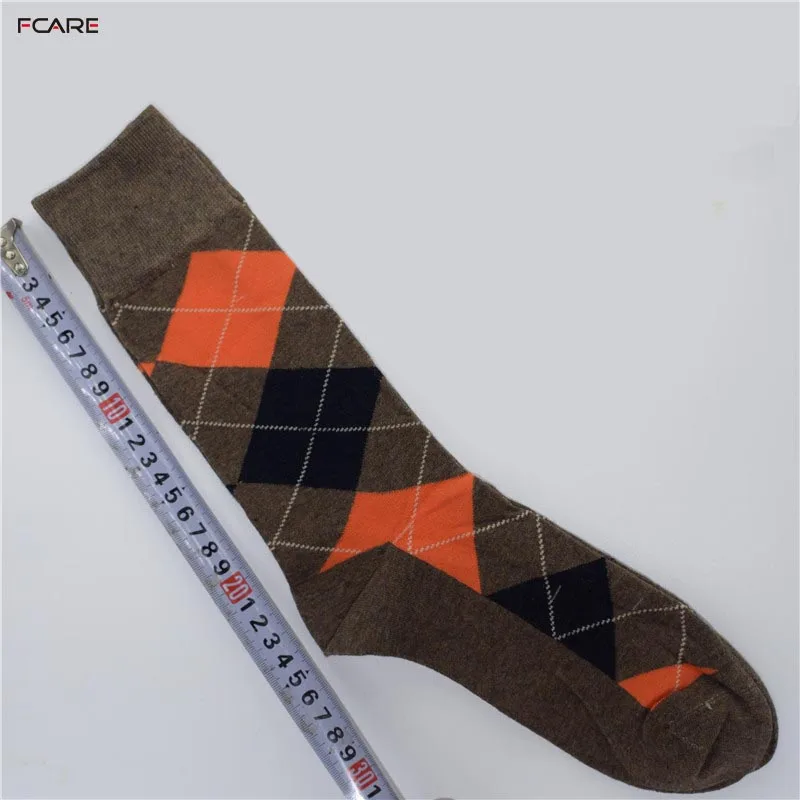 Fcare 6 шт = 3 пары 44,45, 46,47 размера плюс большие ромбовидные полосатые синие и черные мужские длинные хлопковые носки