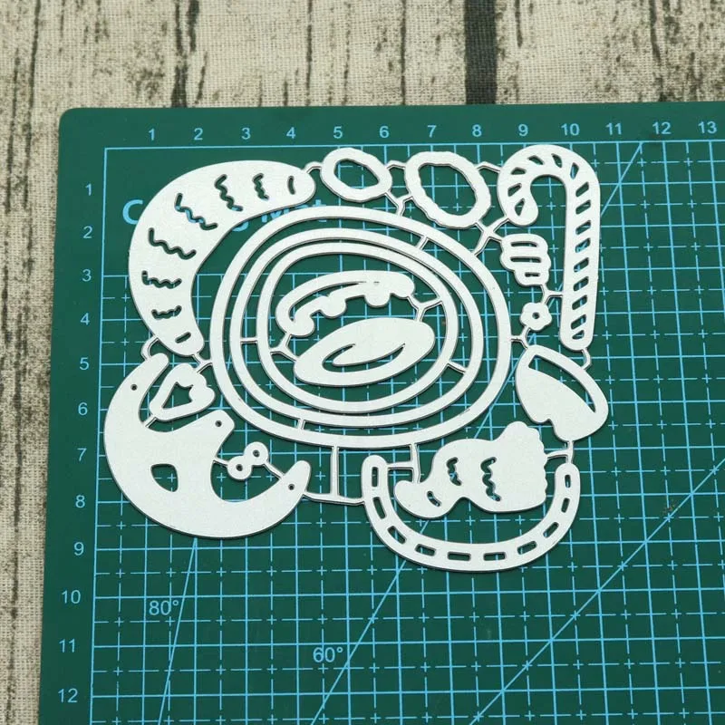 Penguin Metal Cutting Dies Stencils For Card Making Decorative Embossing Suit Paper Cards Stamp DIY
