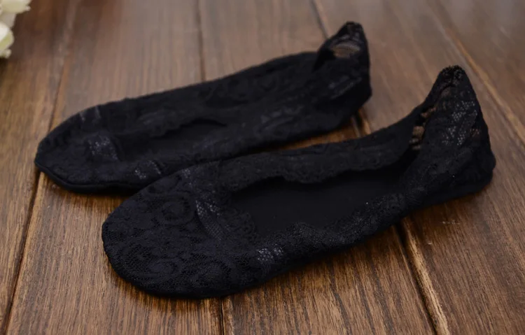 Женские короткие Нескользящие кружевные летние носки черного и бежевого цвета