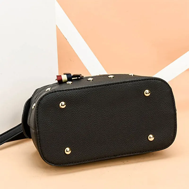 Модные сумки через плечо для женщин заклепки сумка bolsas feminina мягкие из