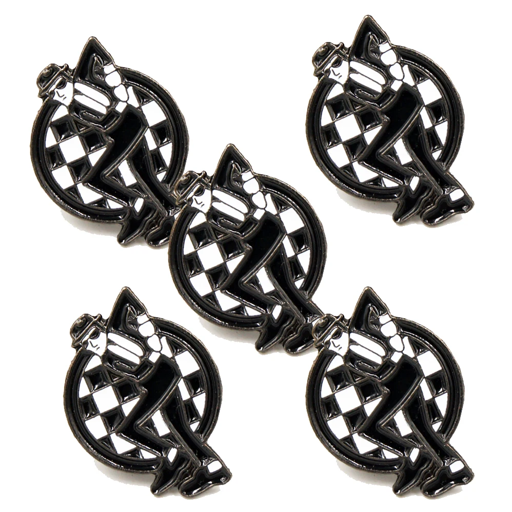 В партии 5 шт. Ska Man Mod моды с лацканами включающий кепку галстук на булавке значок