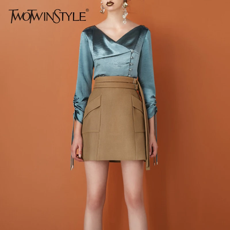 TWOTWINSTYLE нестандартная рубашка для женщин Draw String со шнуровкой V образным вырезом