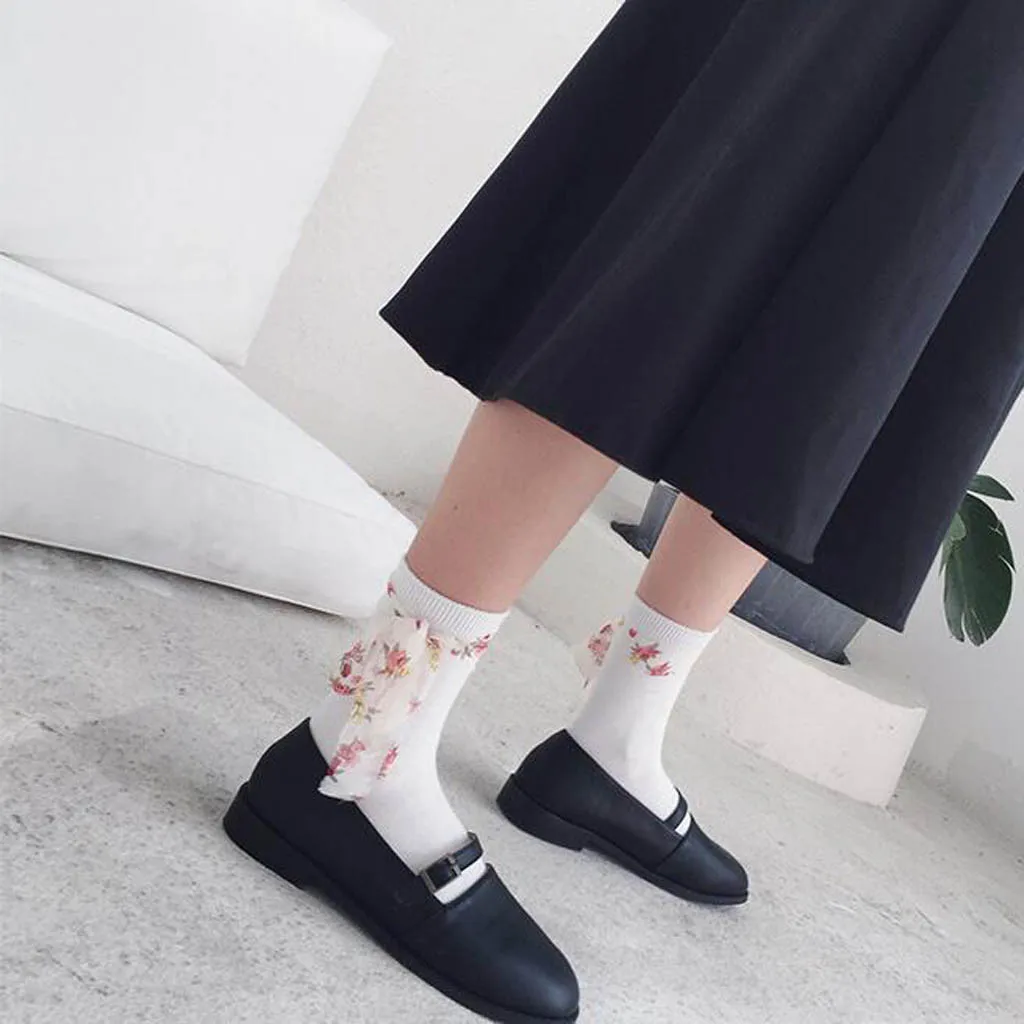 

2019 Fashion good look explosions half tube socks women's summer retro lace socks printed ribbon cute socks   50*