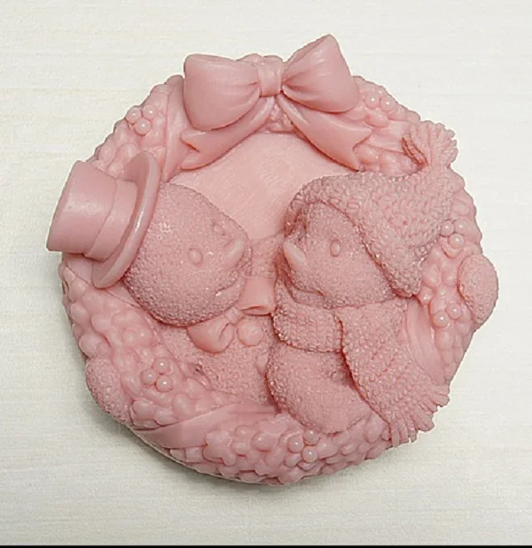 

Snowman Design Silicone Soap Mold Food Grade Silicone Molds for Soap Making