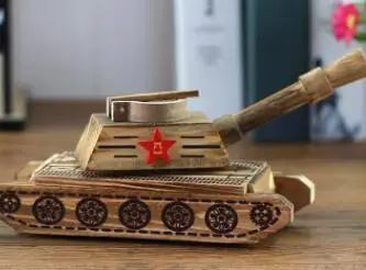 Имитация военной модели детских игрушек августовый танк деревянные поделки
