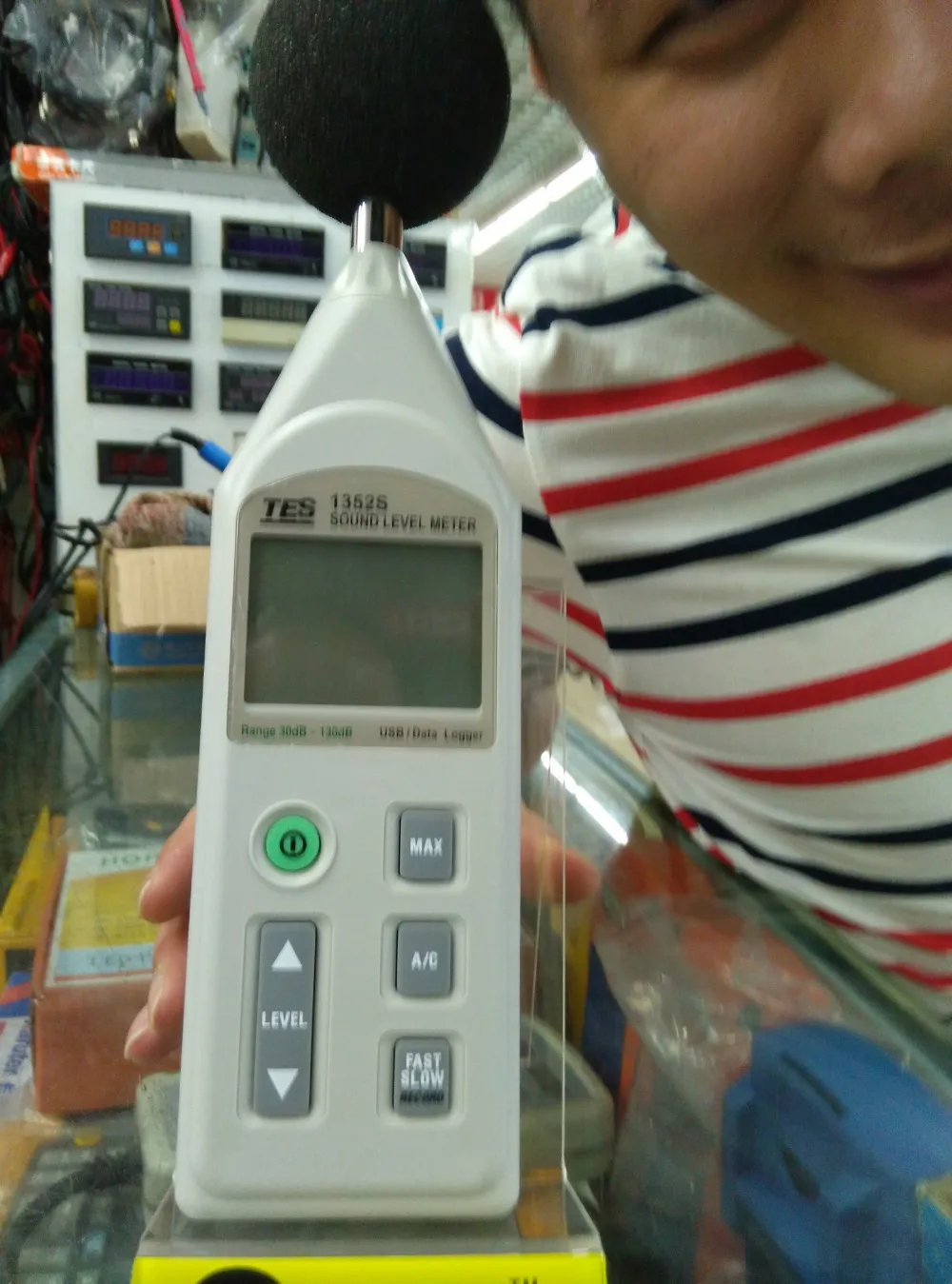 

Fast arrival TES1352S Programmable Sound Level Meter 30dB to 130dB