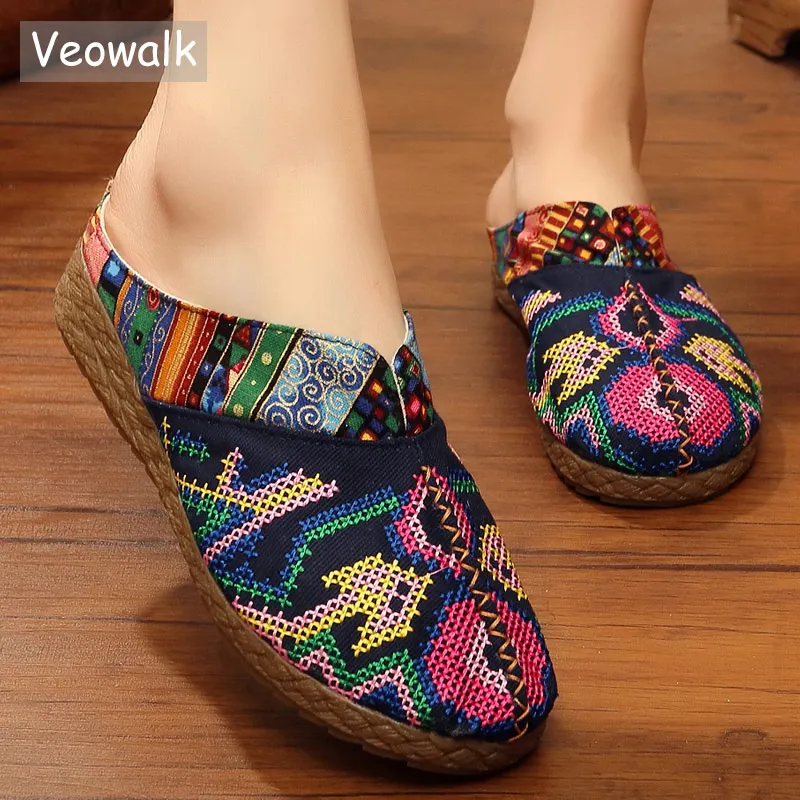 Женские парусиновые мюли Veowalk летние тапки с цветочной вышивкой в стиле