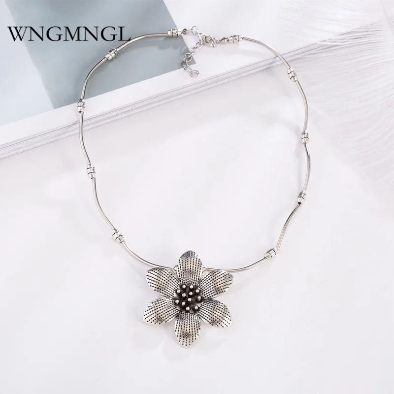 

WNGMNGL New Vintage Ethnic Antique Sliver Color Geometric Flower Pendant Necklace For Women 2018 Charm Sweater Fashion Jewelry