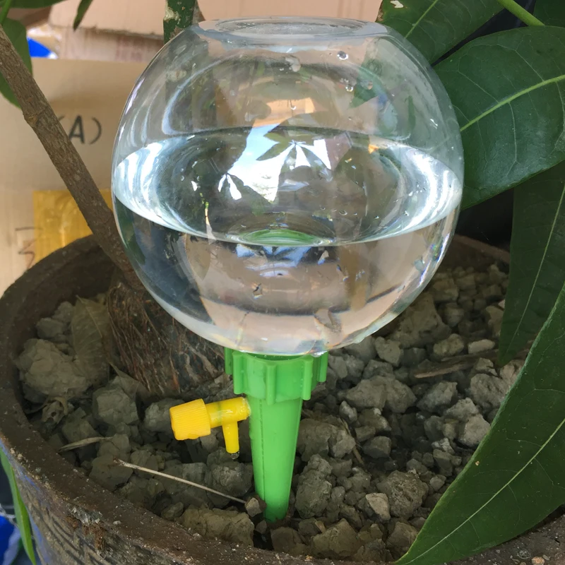 Автоматическое устройство для полива бытовой небольшой капельница ленивая вода