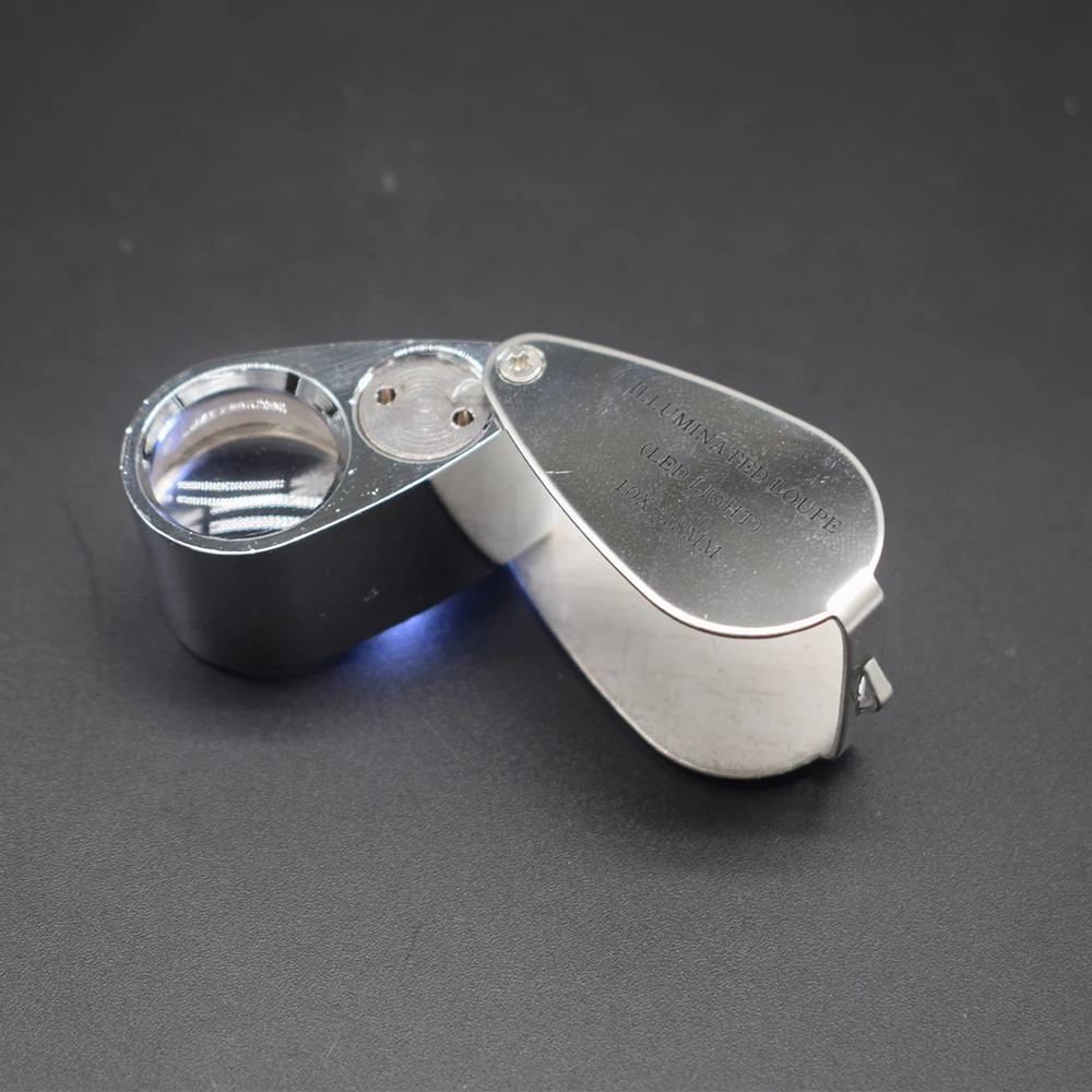 

10x 18mm magnifying glass with LED Light Oval Jeweler Loop