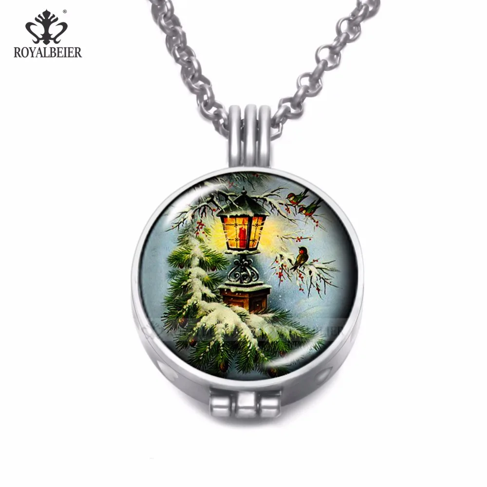 

RoyalBeier 1pcs Xmas Snowman Santa Theme Perfume Aroma Essential Oil Diffusion Pendant Necklace 25mm Glass Charm Chain 65cm