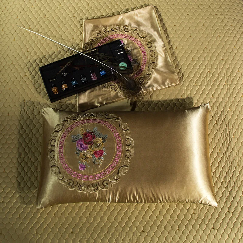 Queen King size Серебряные; золотые Роскошные Красные Свадебные Постельное белье 60S хлопок сатин Египетский хлопок пододеяльник, простынь и наволочки, наволочками, Комплект постельного белья для очень больших и
