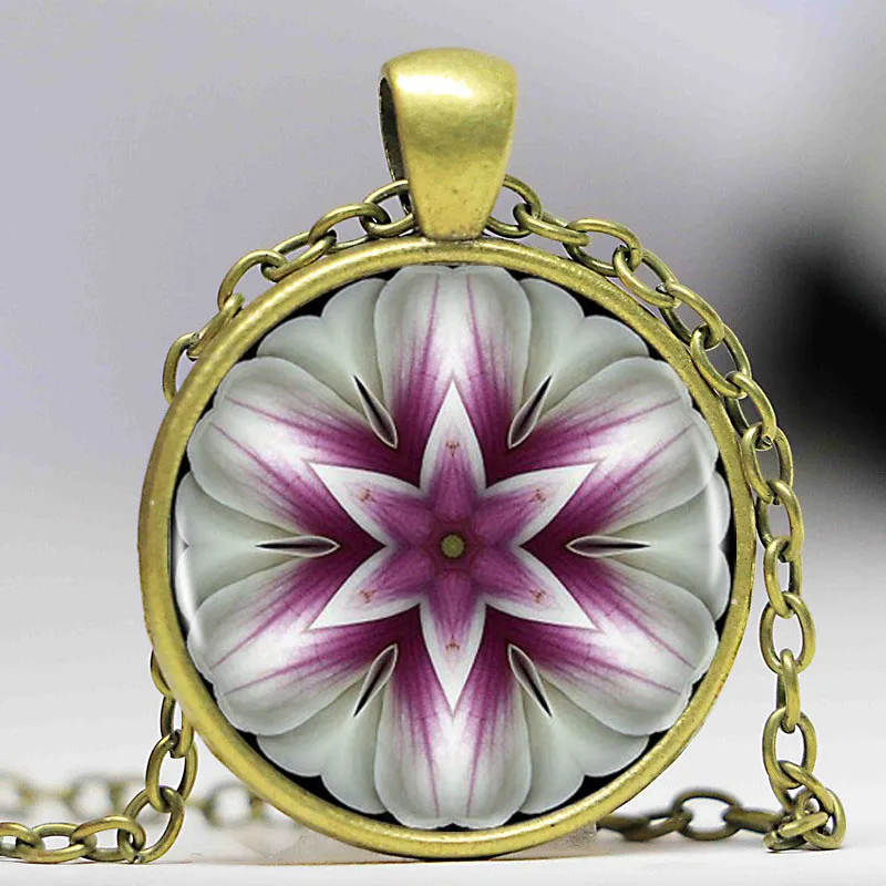 Ожерелье с подвеской в виде цветка мандалы круглой формы бронзовым покрытием |