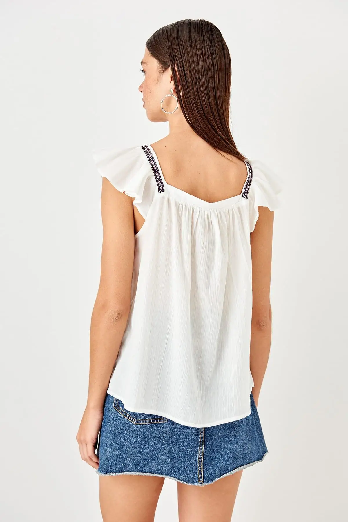 Trendyol экрю с вышивкой Bluz TWOSS19GK0045| |